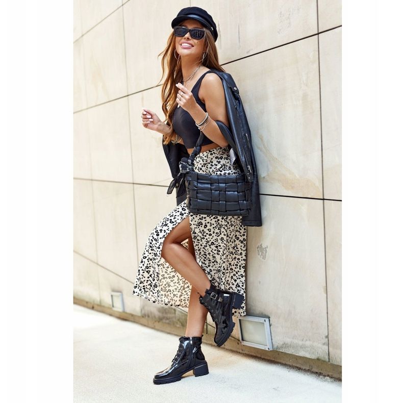 S.Barski A lakkozott fekete csizma fekete megbolondít 2