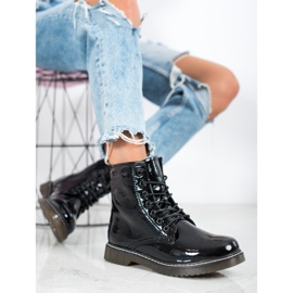 Evento Lakkozott divatos munkások fekete 2