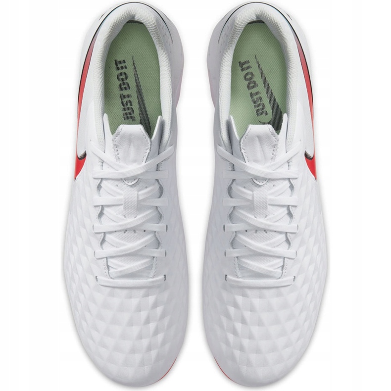 Nike Tiempo Legend 8 Academy FG / MG AT5292 163 futballcipő fehér fehér 1