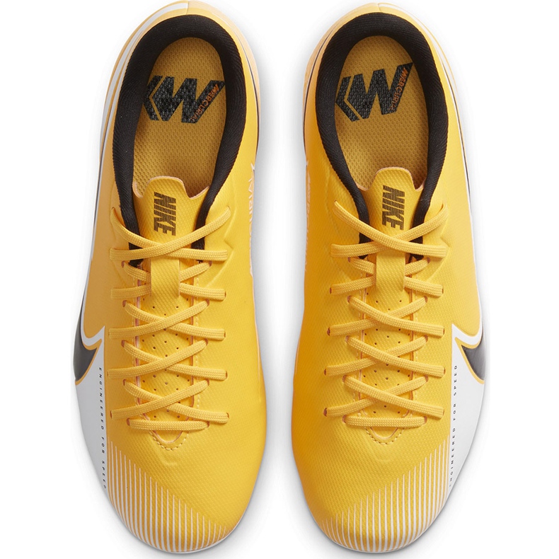Nike Mercurial Vapor 13 Academy FG / MG Junior AT8123 801 futballcipő narancssárga sárga 1