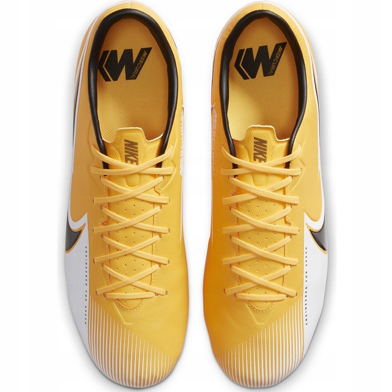 Nike Mercurial Vapor 13 Academy FG / MG AT5269 801 futballcipő narancssárga sárga 1