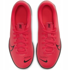 Nike Mercurial Vapor 13 Club Ic Junior AT8169 606 futballcipő piros piros 1