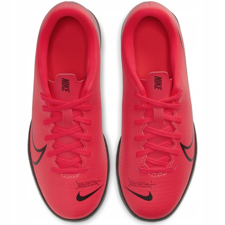 Nike Mercurial Vapor 13 Club Ic Junior AT8169 606 futballcipő piros piros 1