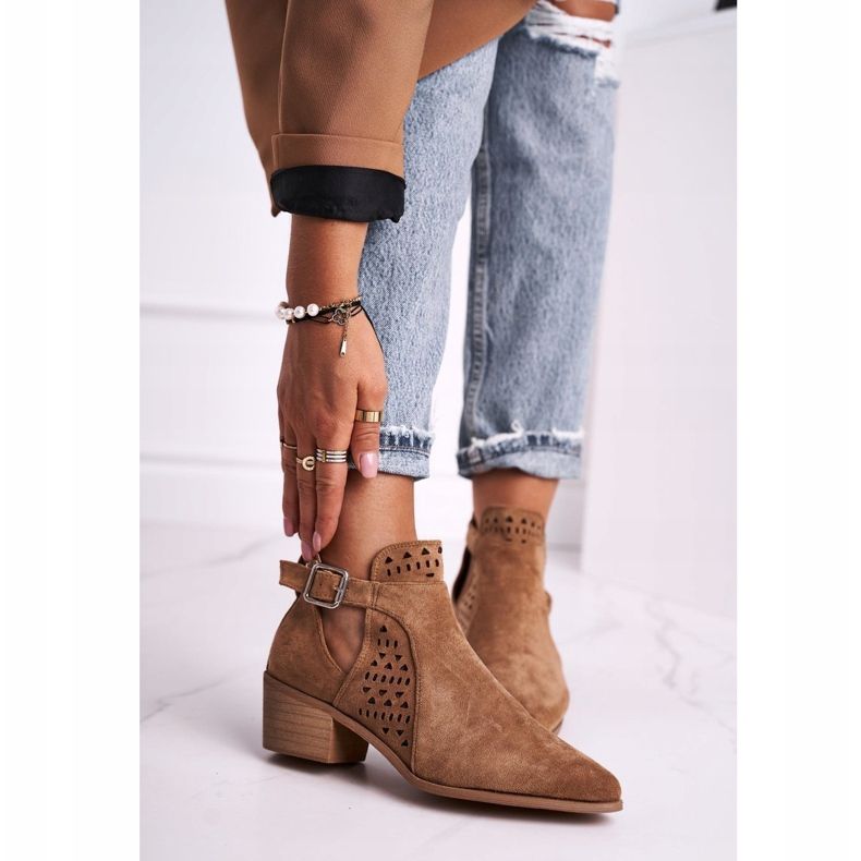 FB1 Női csizma magas sarkú velúr csattal Camel Esen barna 1