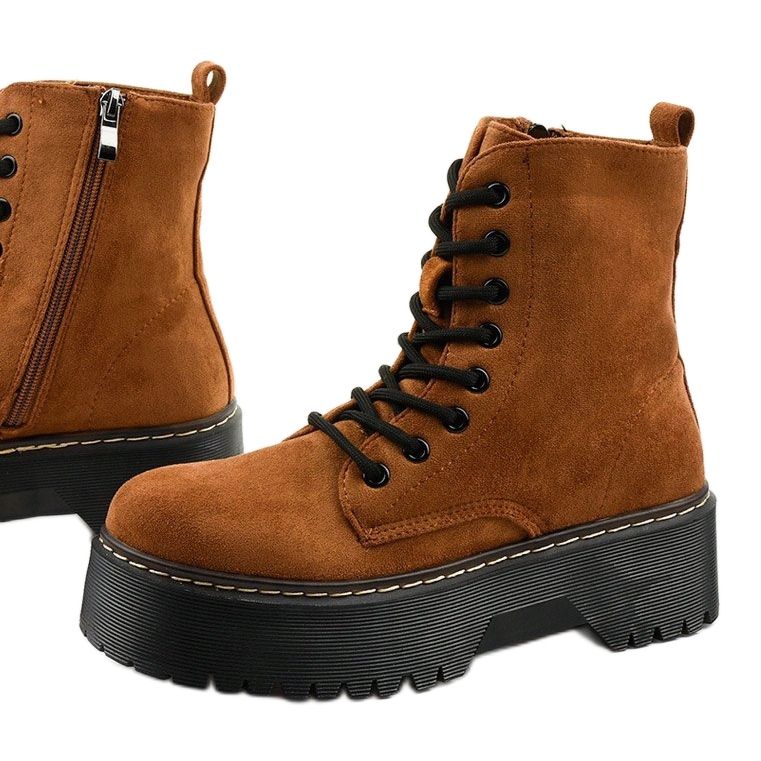 Cataela barna fűzős velúr csizma 1