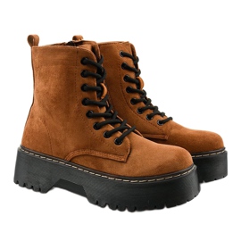 Cataela barna fűzős velúr csizma 2