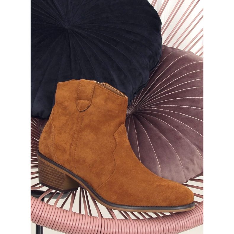 Csizma alacsony sarkú teve 99-63 Teve barna 1