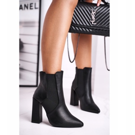 FG1 Női csizma sarkon, mandzsettával, fekete, jó vibrációval 1