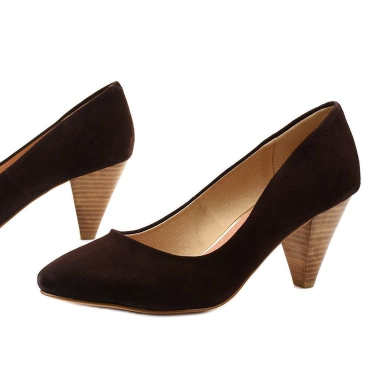 Barna velúr szivattyúk a Rosebery oszlopon 1