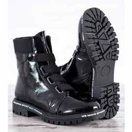 Goodin Lakkozott dolgozók radírral fekete 2