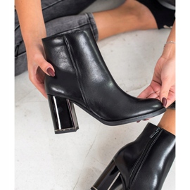 Goodin Stílusos magas sarkú csizma fekete 2