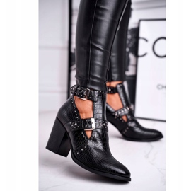 FRSS Női csizma Croco kivágással fekete áriával 1