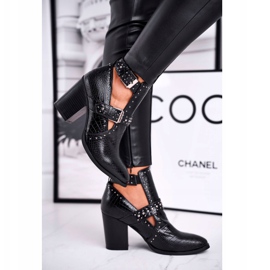 FRSS Női csizma Croco kivágással fekete áriával 2