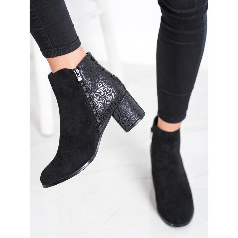 J. Star Fekete csizma mintával 2