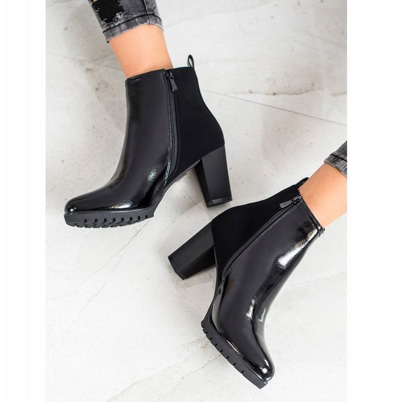 Gogo Lakkbőr csizma fekete 2 Gogo Lakkbőr csizma fekete 2