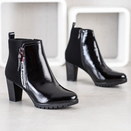 Gogo Lakkbőr csizma fekete 1 Gogo Lakkbőr csizma fekete 1