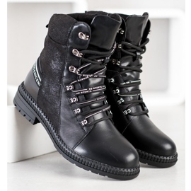 Gogo Csomós munkás szép fekete 2