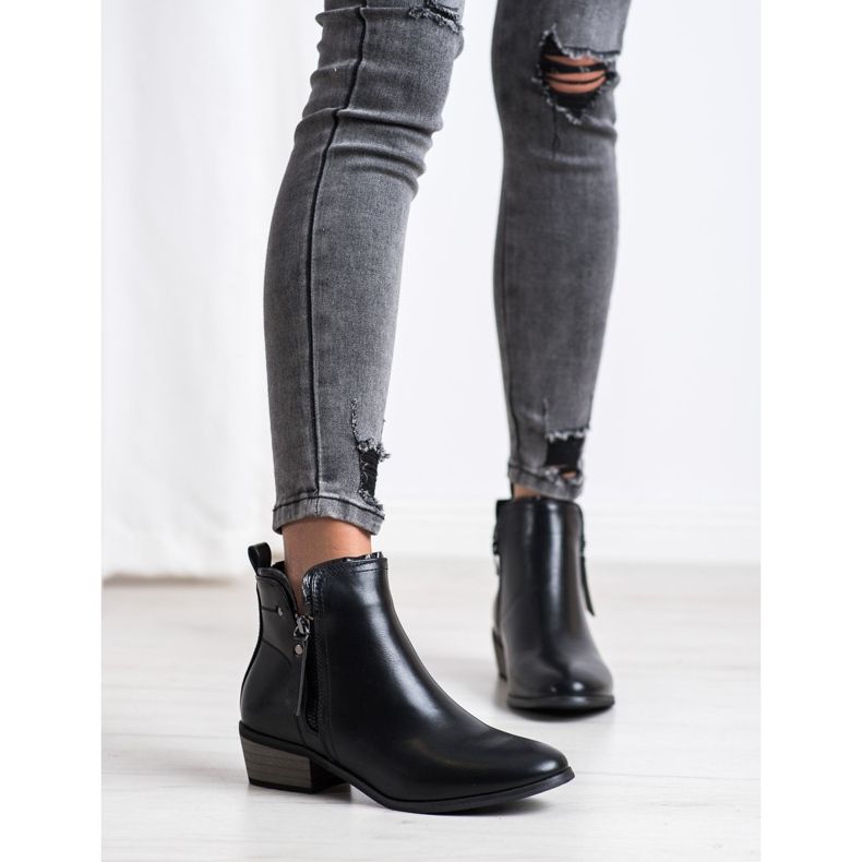 J. Star Csizma dekoratív cipzárral fekete 1