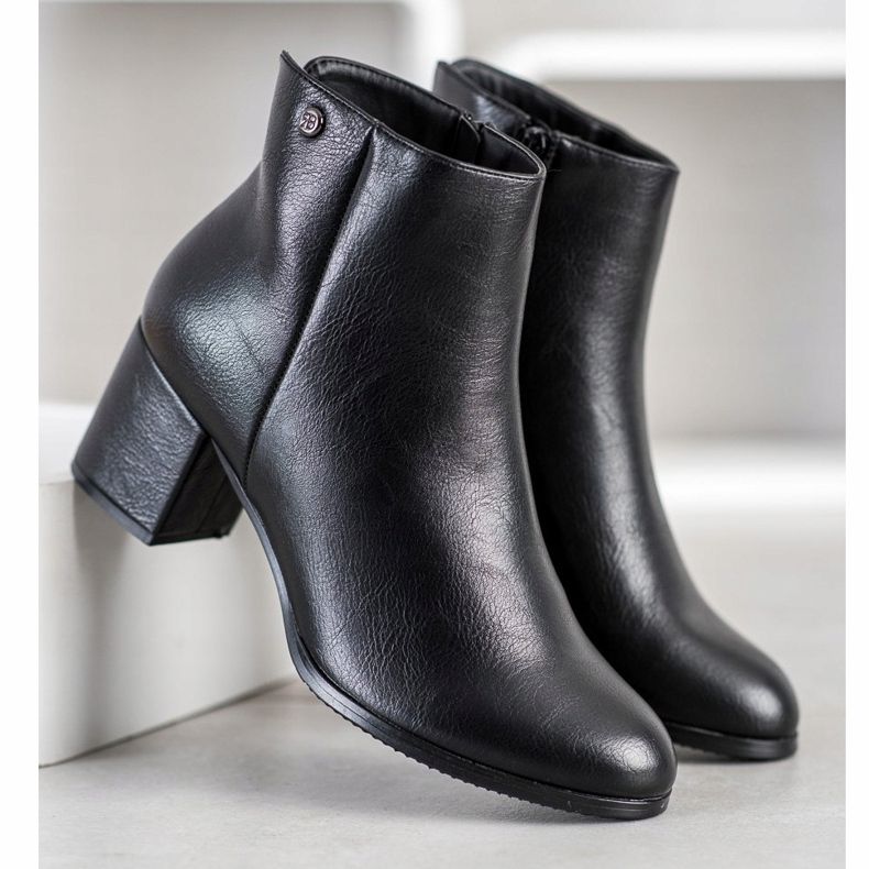 J. Star Meleg csizma öko bőrrel fekete 2