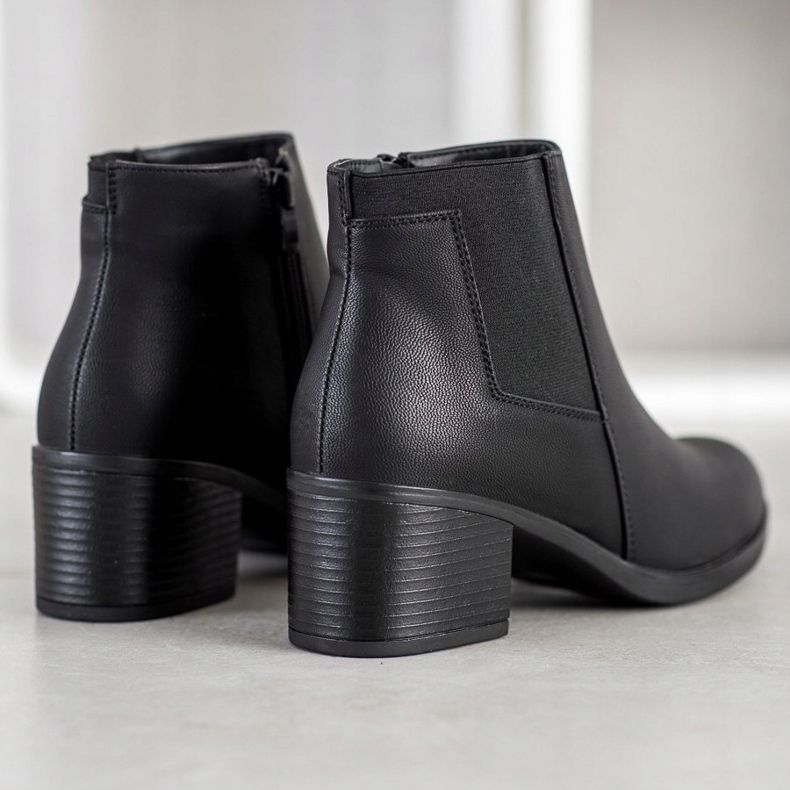 J. Star Csizma egy poszton fekete 1