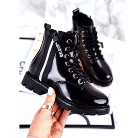 Vinceza Meleg gyermekcsizma cipzárral lakkozott fekete sólyommal 1