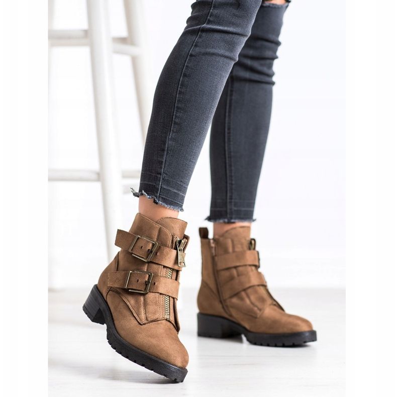 Corina Alkalmi munkások barna 1