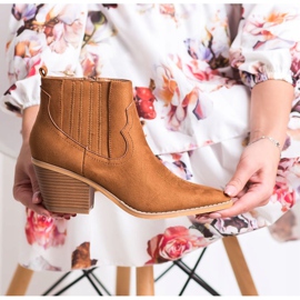 SHELOVET Tehénlányok Spitzben barna 1