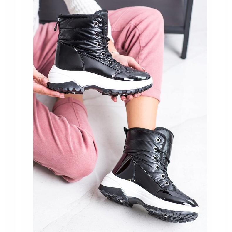 SHELOVET Kényelmes fekete hócsizma 1 SHELOVET Kényelmes fekete hócsizma 1