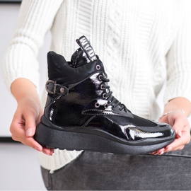 SHELOVET Sportcsizma szigeteléssel fekete 2