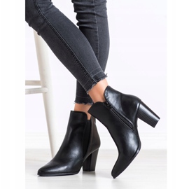 SHELOVET Meleg csizma a poszton fekete 2