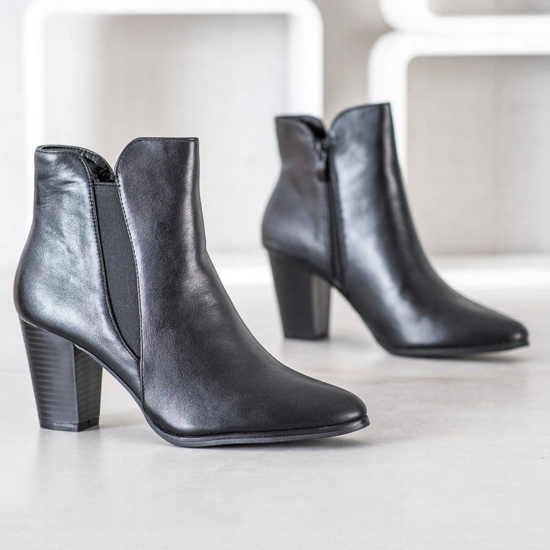 SHELOVET Meleg csizma a poszton fekete 1