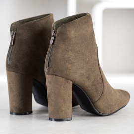 Ideal Shoes Klasszikus csizma egy poszton barna khaki 1