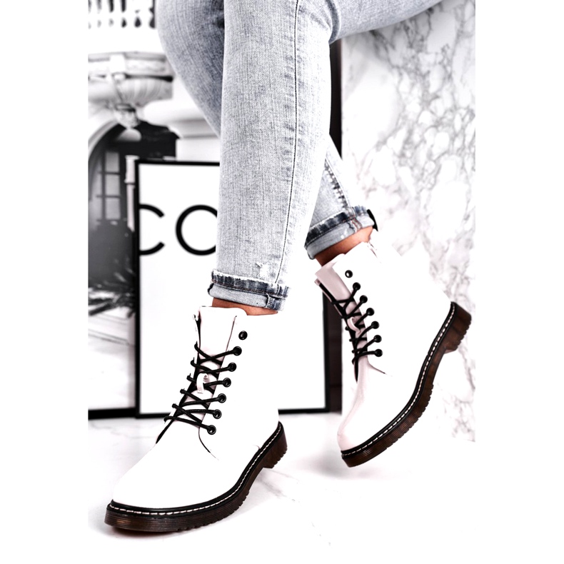 Evento Női csizma, lakkozott fehér csizma 20BT35-3001 2