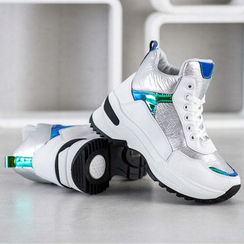 Ideal Shoes Magas cipő ekológikus bőrből fehér ezüst 2