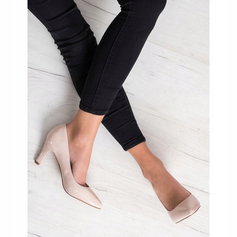 Goodin Lakkozott szivattyúk bézs 1