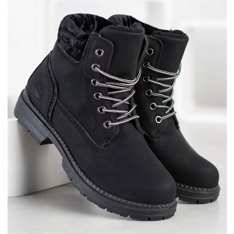 SHELOVET Túrázó csizma velúr felsőrésszel fekete 1