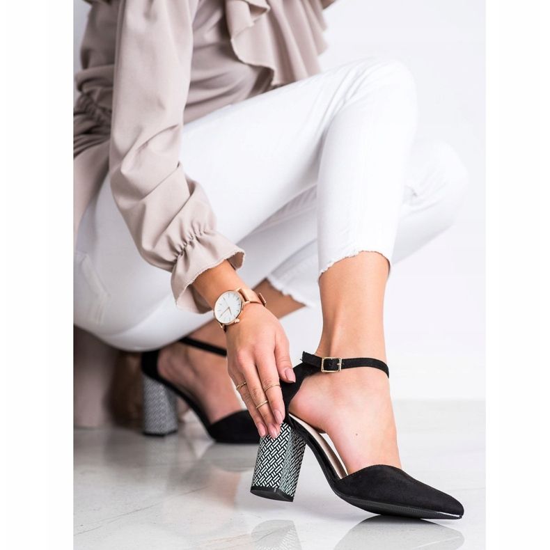 Goodin Szivattyúk dekoratív sarokkal fekete 2