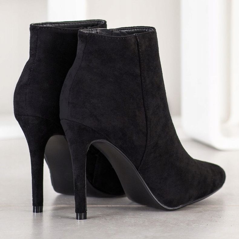 Small Swan Stílusos csizma magas sarkon fekete 2