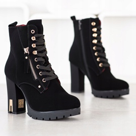 Super Mode Divatos magas sarkú csizma fekete 1 Super Mode Divatos magas sarkú csizma fekete 1