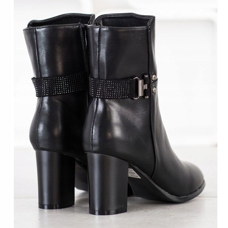 Sabatina Elegáns magas csizma fekete 1