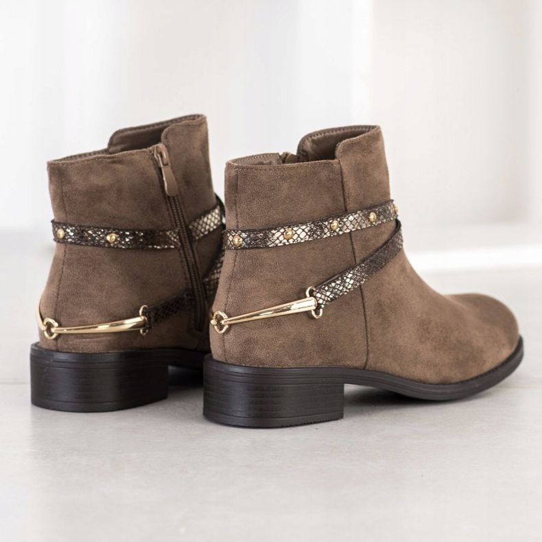 Bestelle Divatos barna csizma 2