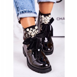 PS1 Női meleg csizma gyöngyökkel és szalaggal, lakkozott Perla fekete 2