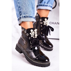 PS1 Női meleg csizma gyöngyökkel, fúvókákkal és szalaggal, lakkozott Perla fekete 1