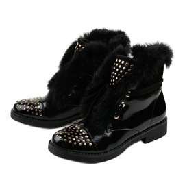 Fekete lapos szigetelt lakkozott női csizma 1