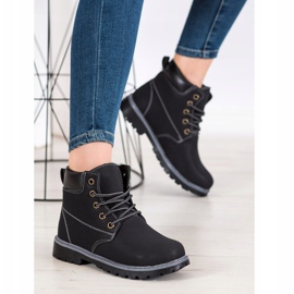 Bona Klasszikus Black Trappers fekete 1