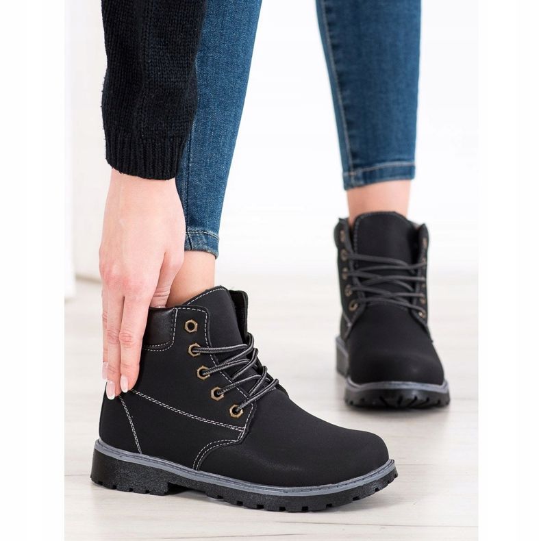 Bona Klasszikus Black Trappers fekete 2