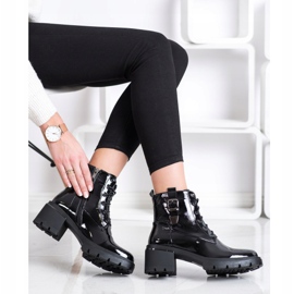 SHELOVET Lakkozott divatmunkások fekete 1