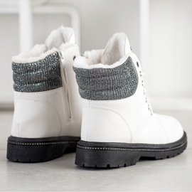 SHELOVET Fehér csapdázók köbös cirkónium -dioxiddal 1 SHELOVET Fehér csapdázók köbös cirkónium -dioxiddal 1