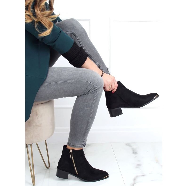 Csizma mandula fekete velúr lábujj 88168-1 Fekete 1