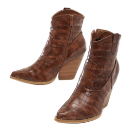 Vices 3324-54 barna színű satu 1